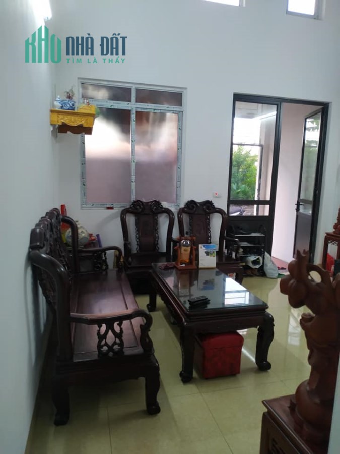 Siêu rẻ nhà Nguyễn Văn Cừ Long Biên 50M ô tô đỗ cửa giá 1.6 tỷ.