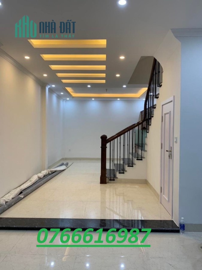 Bán nhà Long Biên thiết kế 5 sao Ô TÔ, KD 54m2 MT 6m giá chỉ 4.2 tỷ LH 0766616987.