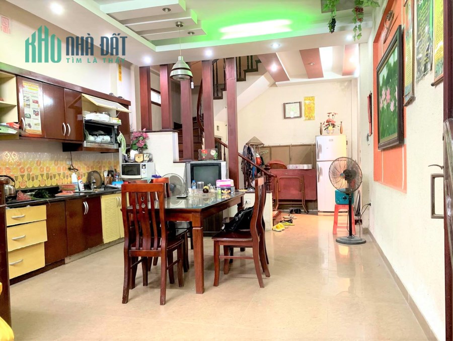 Bán nhà 40m2 Lê Trọng Tấn, ngõ 4m, phân lô quân đội 2 mặt thoáng, chỉ 4 tỷ.