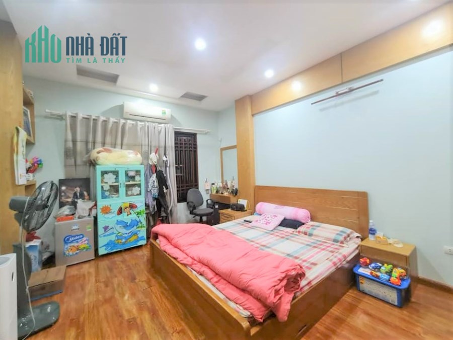 Bán nhà 40m2 Lê Trọng Tấn, ngõ 4m, phân lô quân đội 2 mặt thoáng, chỉ 4 tỷ.