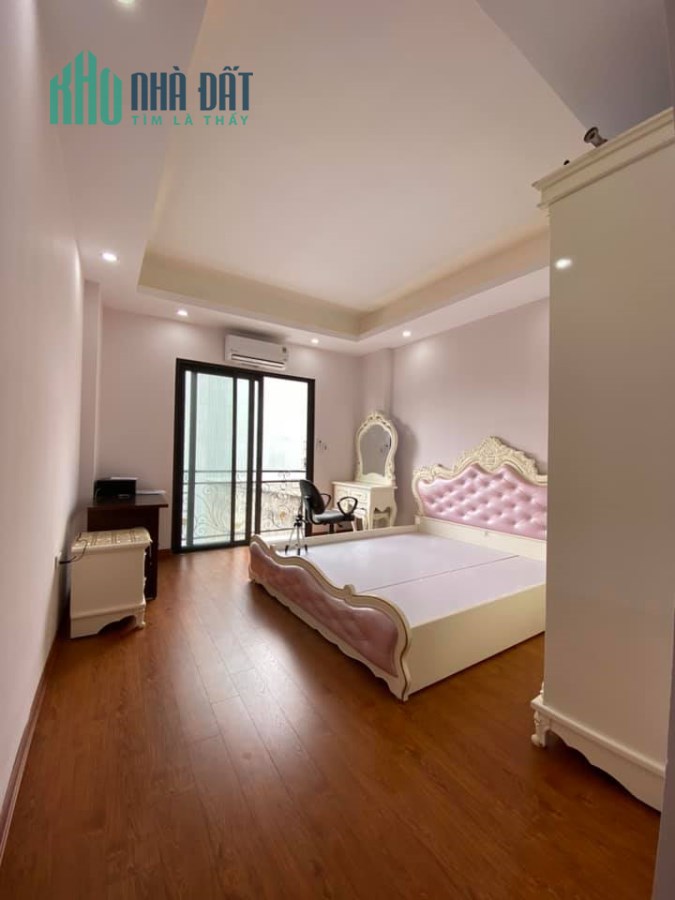 Ba bước chân nhảy lò cò từ nhà ra phố 45m2*3T Hai Bà chỉ 2.3 tỷ