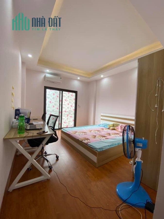 Ba bước chân nhảy lò cò từ nhà ra phố 45m2*3T Hai Bà chỉ 2.3 tỷ