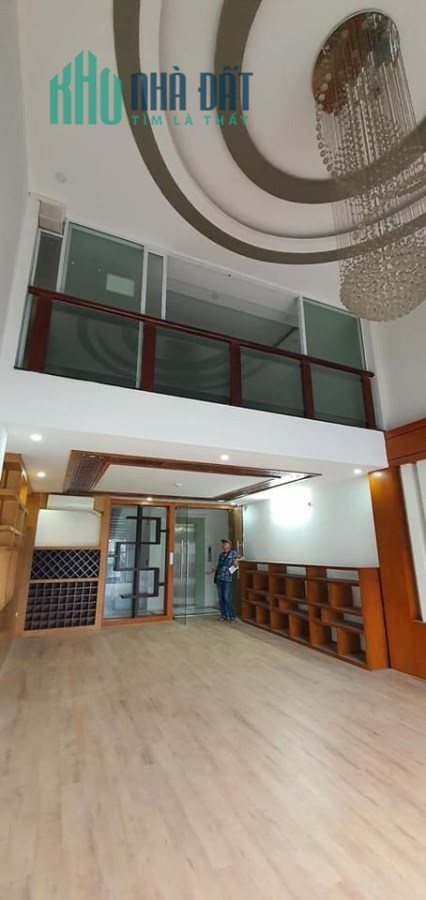 Bán nhà phố Quan Nhân Thanh Xuân, kinh doanh đỉnh, 8 tầng, THANG MÁY, nhỉnh 19 tỷ.