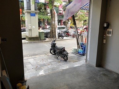 Chính chủ cho thuê cửa hàng mặt phố Hàng Bông - Phùng Hưng (đoạn đường đôi), 8tr, 0912117976