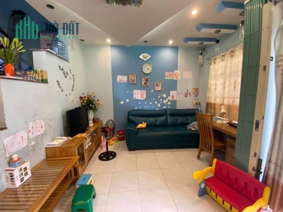 BÁN NHÀ GÒ VẤP - ĐƯỜNG QUANG TRUNG PHƯỜNG 8 - LÔ GÓC HẺM 4M 34M2 GIÁ 3.45TỶ