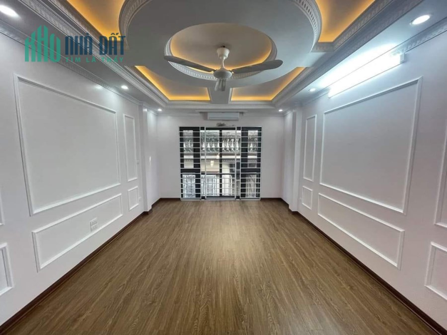 Bán nhà  Nguyễn Ngọc Nại, 45m2*7 tầng,9.8 tỷ, thang máy, ô tô vào nhà