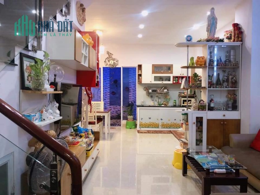 Gần Ba Chuông hẻm 8m khu an cư Phú Nhuận giá rất chát