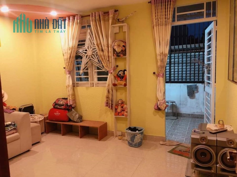 Gần Ba Chuông hẻm 8m khu an cư Phú Nhuận giá rất chát