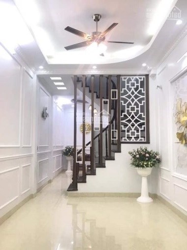 Bán nhà cực đẹp Cầu Giấy 50m2, 5 tầng, 4,6 tỷ.