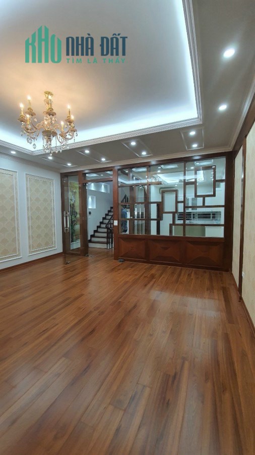 Bán nhà Siêu Đẹp Cầu Giấy, 40m x 5 tầng, 4,3 tỷ