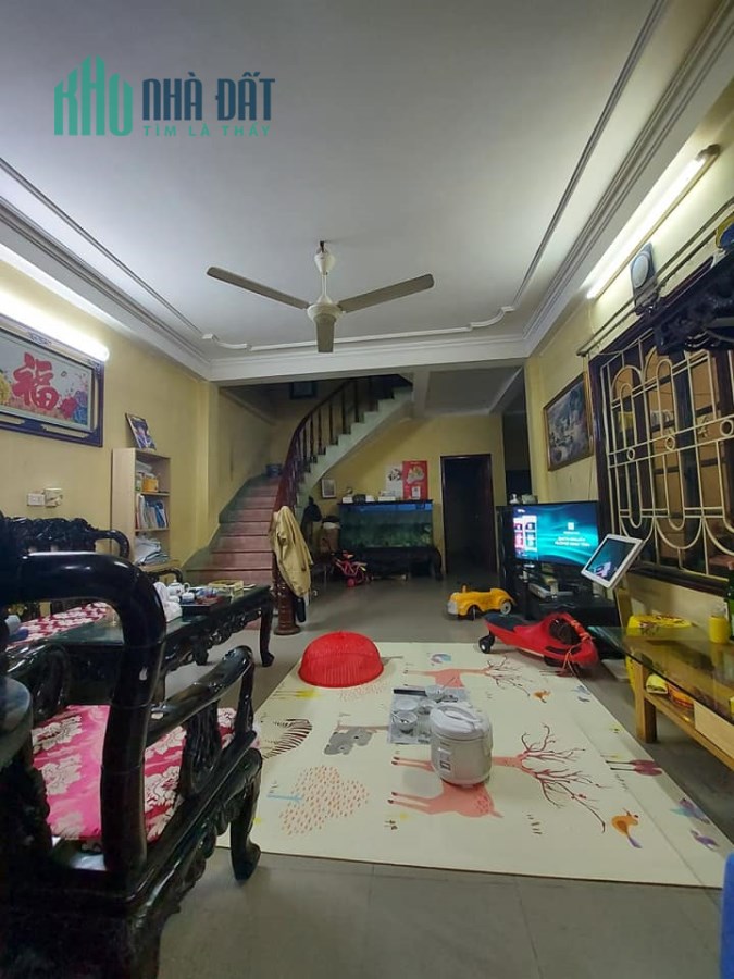 ÔTÔ VÀO NHÀ LÔ GÓC - CHIA LÔ ĐẦU TƯ - 120M 3T 4xTỶ NGUYỄN VĂN CỪ LONG BIÊN