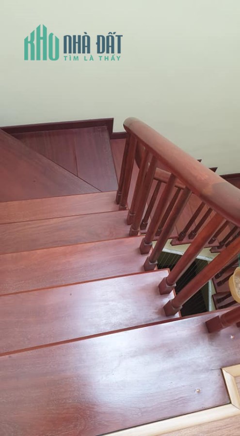 Bán nhà MẶT PHỐ Cát Linh: Vỉa hè rộng, Mặt tiền 6m, KD đỉnh, Sổ đỏ đẹp, 35m2x6T, 17.3 Tỷ-0975642942