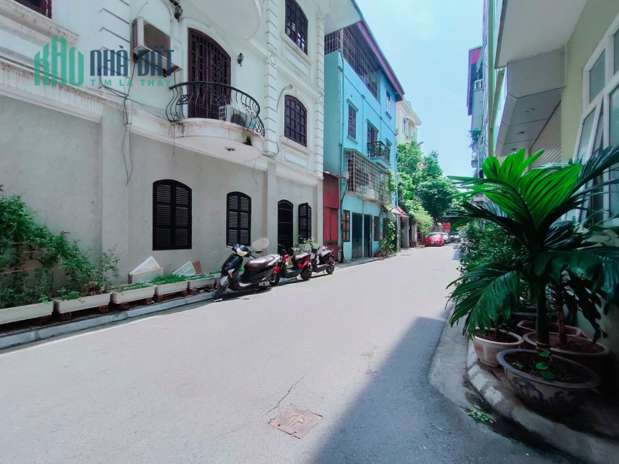 Phân lô đỉnh cao oto vào nhà Kim Ngưu 45m2*3T tròn 4 tỷ