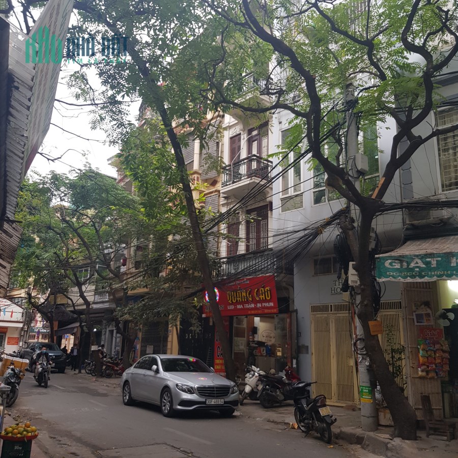 Bán gấp mặt phố Cù Chính Lan, Thanh Xuân, Dt 43m2 x 4 tầng, Mt 4,2m, kinh doanh đỉnh cao
