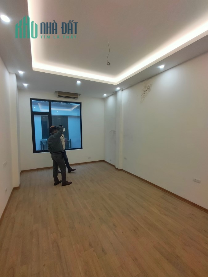 Bán nhà  Thái Hà , Đống Đa, 36m*4T, MT 3.6m, giá nhỉnh 7 tỷ , ô tô vào nhà, kinh doanh, văn phòng.