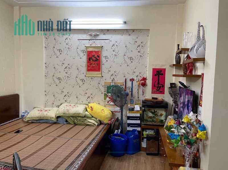Bán gấp nhà LÔ GÓC Quận 11 37m2, tiện kinh doanh. Tặng Toàn Bộ Nội Thất