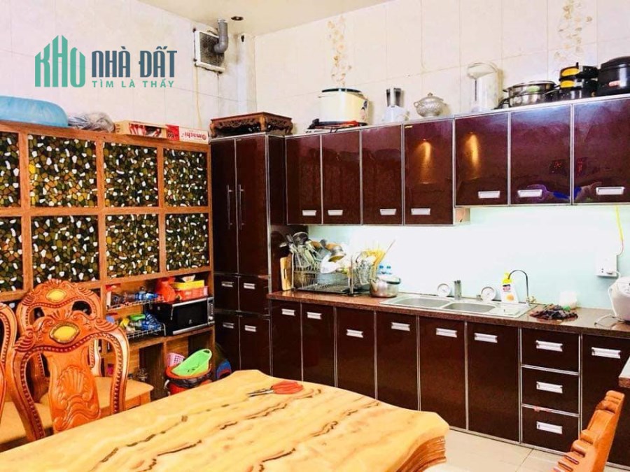 Bán nhà Phương Mai, Đống Đa. 45m2, Ô TÔ, 5 tầng, mặt tiền 4.6m, giá chỉ 5 tỷ