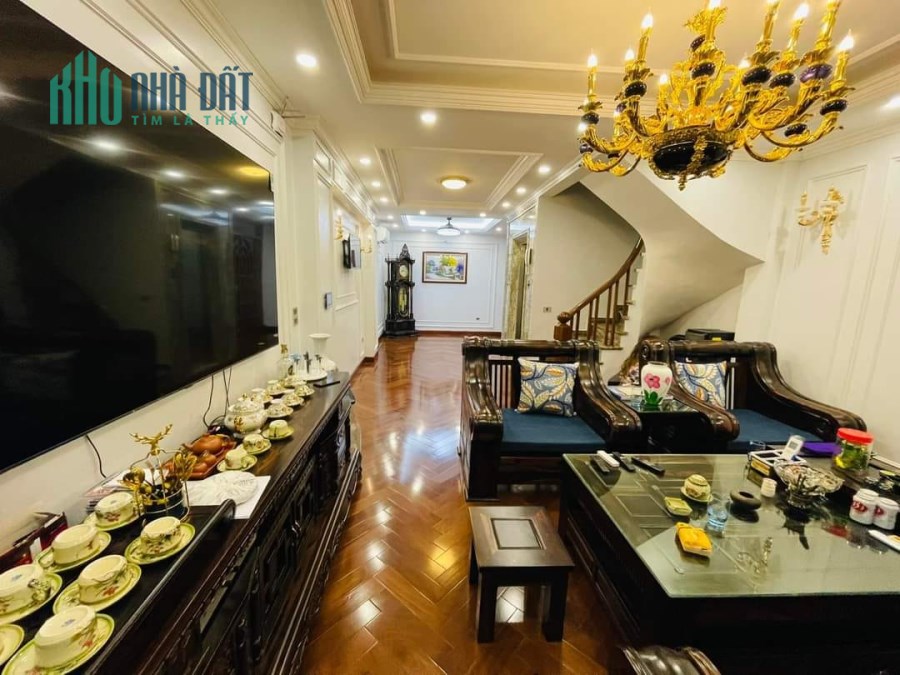 KHU VIP-PHÂN LÔ-ÔTÔ TRÁNH-FULL NỘI THẤT 5*-8T THANG MÁY-50M 15TỶ TRẦN CUNG CẦU GIẤY