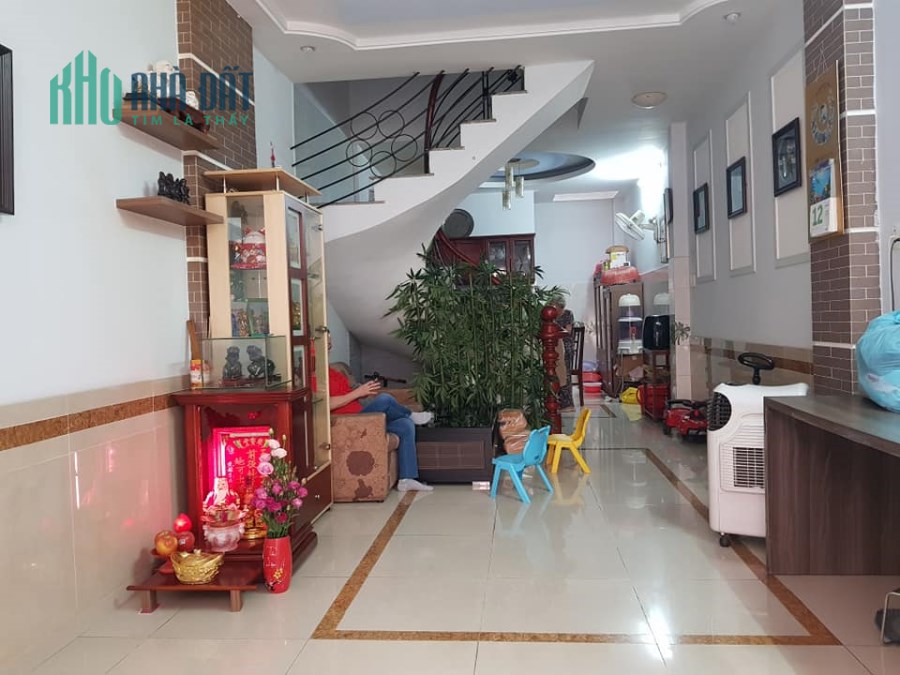 Bán nhà Huỳnh Tấn Phát-Quận 7-68m2-3 tầng đúc kiên cố-HXH-Gần MT-Giá TL 4.7 tỷ.