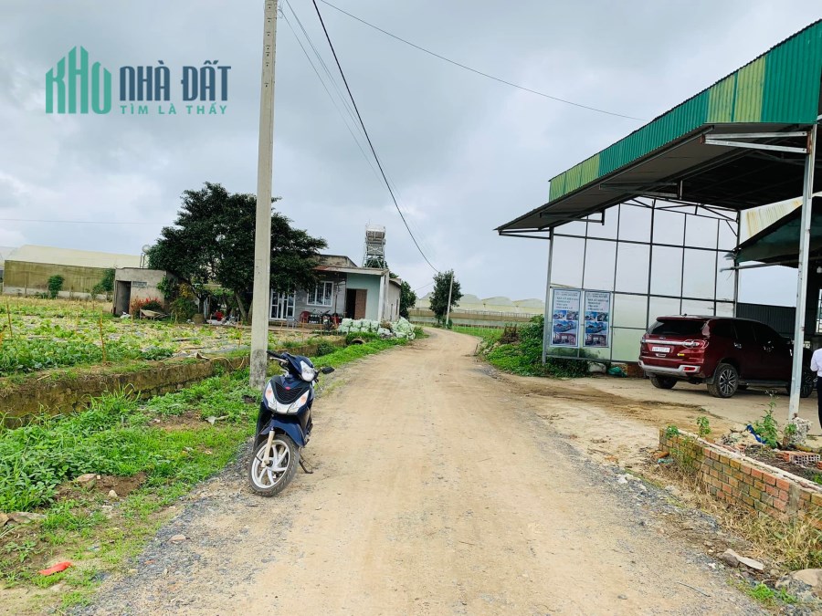 Bán nhanh lô đất ngay trung tâm thị trấn Thạnh Mỹ, 125m2 sẵn thổ cư, sẵn sổ hồng