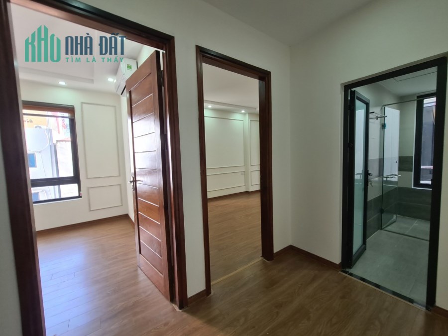 Bán nhà Phân lô xây mới Dịch Vọng Hậu-Cầu Giấy: 40m2, 5T, 5.6 tỷ