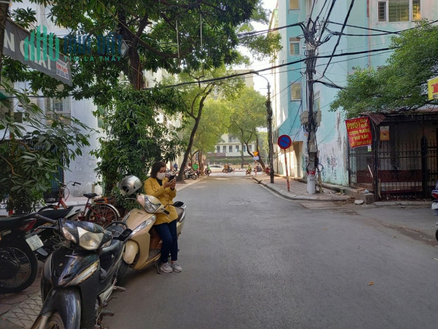 Bán nhà mới đón tết. VÍP tại Hoàng Mai xây 7 tầng. Ở ngay mặt phố rộng otoo chánh...