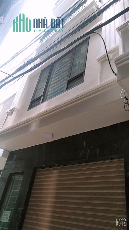 Căn Hiếm Cầu Giấy, Ngõ Thông, Mặt Tiền Rộng, An Ninh Tốt, Chủ Tự Xây, Giá 5.5 Tỷ