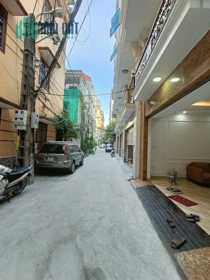 SIÊU PHẨM CẦU GIẤY 50m2 x 7t, mt 5m - GARA Ô TÔ - THANG MÁY, 9 tỷ.