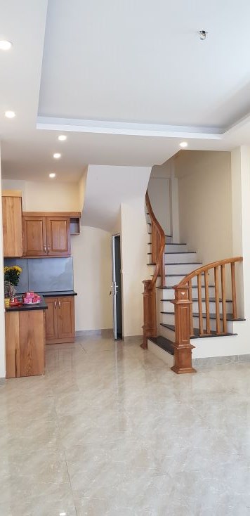 Bán nhà Ngô Gia Tự 47mx5T, 2,65 tỷ, sổ đỏ.