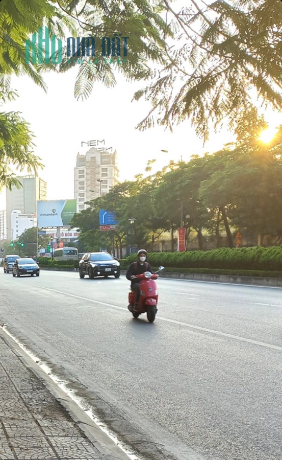 Chính chủ bán nhà Ngõ 162 Nguyễn Văn Cừ, Long Biên 60m2, 6Tầng, lô góc, Gara nhỉnh 5 tỷ, 0975299567