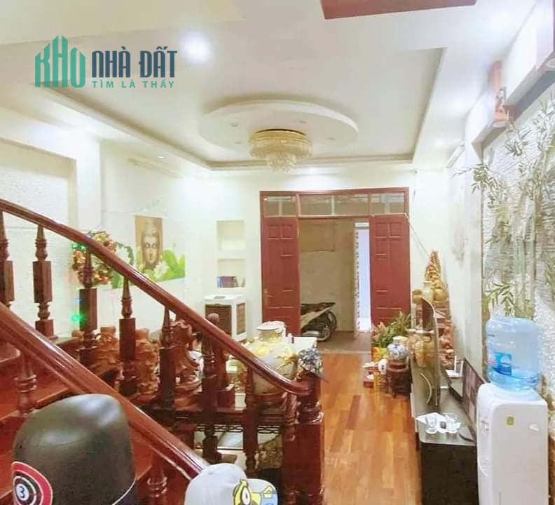 CC cần bán ngay Siêu phẩm Phùng Hưng Hà Đông, Ô tô đỗ cửa, 38m2, 5 tầng, chỉ nhỉnh 3 tỷ