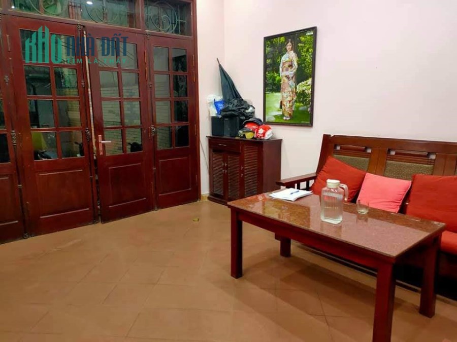 Bán nhà Cầu Giấy, quận Cầu Giấy, 100m2, 5 tầng, mặt 4,5m, nhỉnh 9 tỷ, phân lô nở hậu