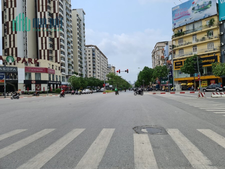 CHÍNH CHỦ BÁN NHÀ PHÂN LÔ – Ô TÔ ĐỖ CỬA SỐ 7 NGÕ 31 MẠC THÁI TỔ- TRUNG KÍNH: DTSD 225M2, 11.7 TỶ