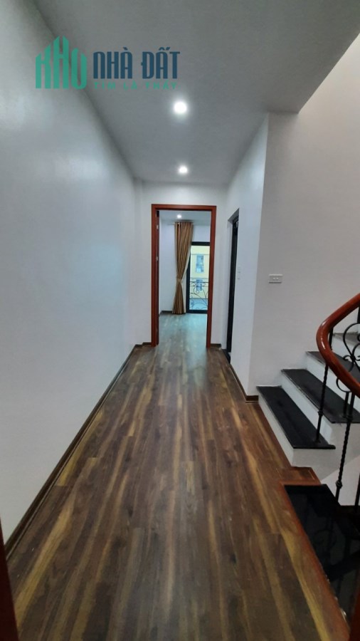 Bán nhà hiếm có ở Thanh Lân, Hoàng Mai, 5 tầng có Gara ô tô, chào 3.5 tỷ