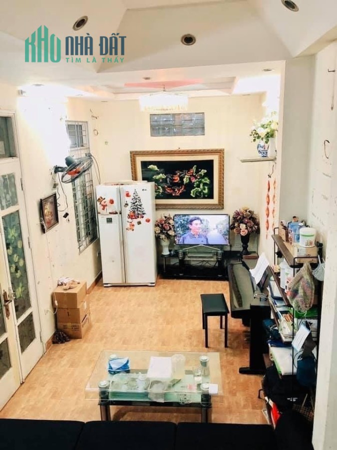 Cần Bán Nhà Phùng Khoang, Lô Góc – diện tích 45m2, 4T, 4 phòng ngủ MT: 4.3m giá 3.4 tỷ.