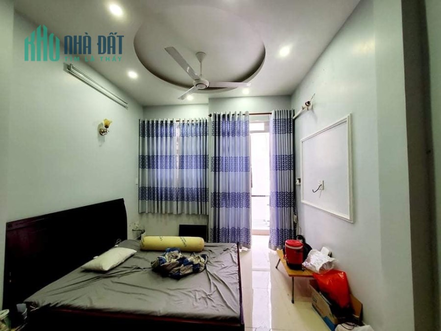 Bán nhà Đặng Minh Trứ 4 tầng 55m2 Tân Bình chỉ 5.9 tỷ