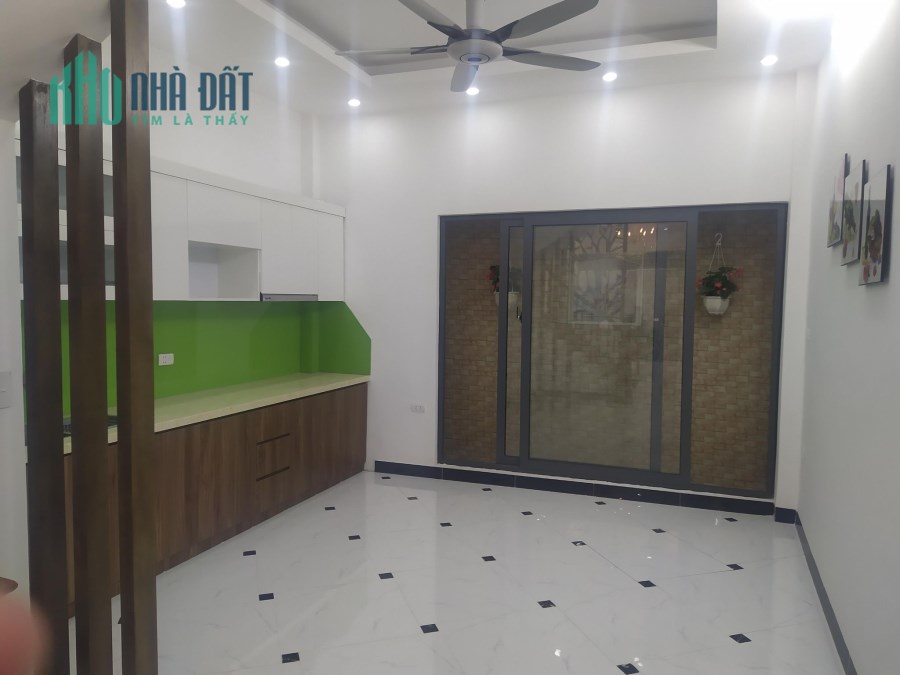 -Bán Nhà Trả Nợ Mùa Coivd Phố Kim Ngưu 50m2x5T 4,8MT Giá 6ty….