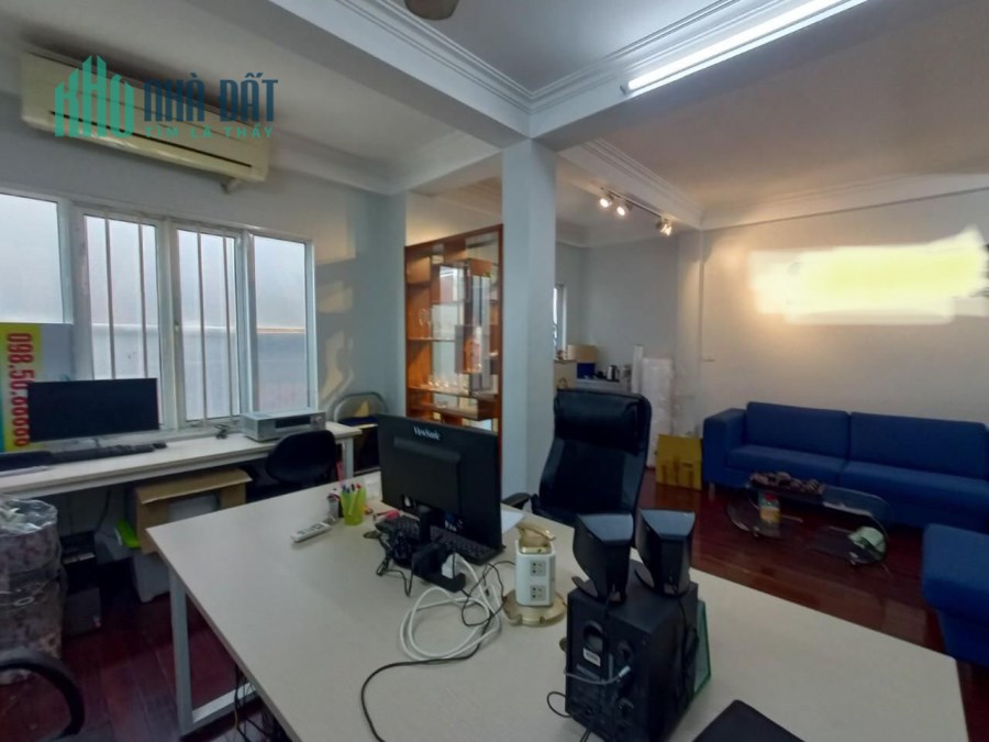 Bán nhà mặ phố Cát Linh Đống Đa, 6 tầng, 6m mặt tiền, kinh doanh sầm uất, nhỉnh 17 tỷ.