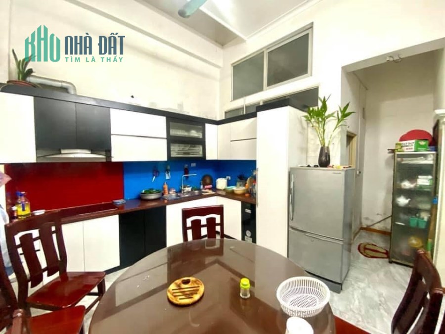 Bán Tòa nhà 5 Tầng thang máy xịn VŨ NGỌC PHAN 52m2, Mt 5M, Giá 13.3 Tỷ.
