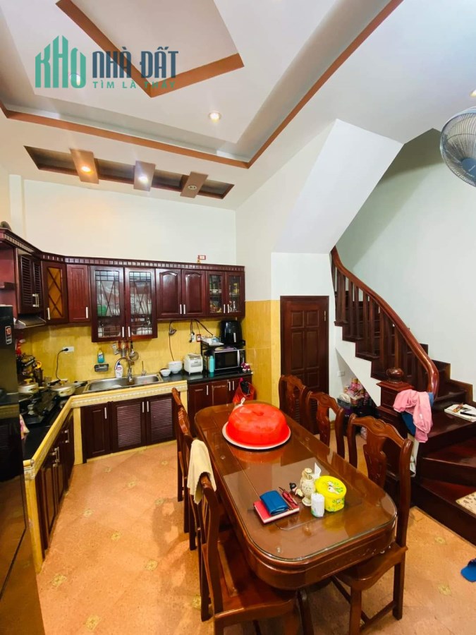 BÁN GẤP NHÀ VÍP MĂT PHỐ TẠI HOÀNG MAI 100M2 MT 5M KD RẤT TỐT CHỈ 19 TỶ. LH 0589593999.