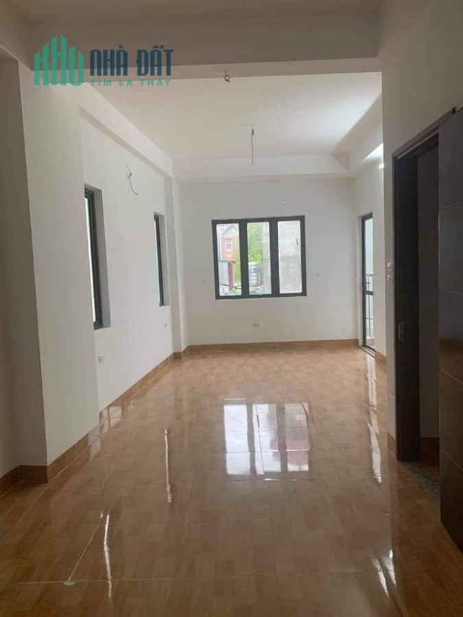 BÁN NHÀ SIÊU PHẨM THANH TRÌ CƯC ĐẸP TRƯA QUA SỬ DỤNG NHỈNH 2 TỶ NHÀ 3 TÂNG
