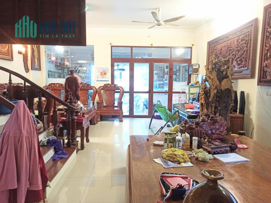 Bán nhà PHẠM NGỌC THẠCH Ô tô, ở sướng, 150m2, Mt 8M, Giá 15.8 Tỷ.