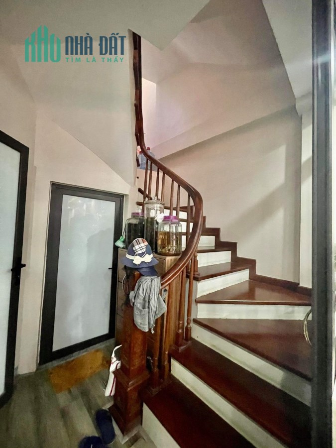 BÁNB GẤP NHÀ MẶT PHỐ CỔ HOÀ MÃ HBTR HN 50M2,5, MT7M CHỈ 32 TY. 0589593999- 0961334883