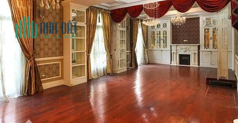 Gấp bán biệt thự Nguyễn Trọng Tuyển, lô góc, Hẻm xe hơi tránh, 132m2, 13 tỷ
