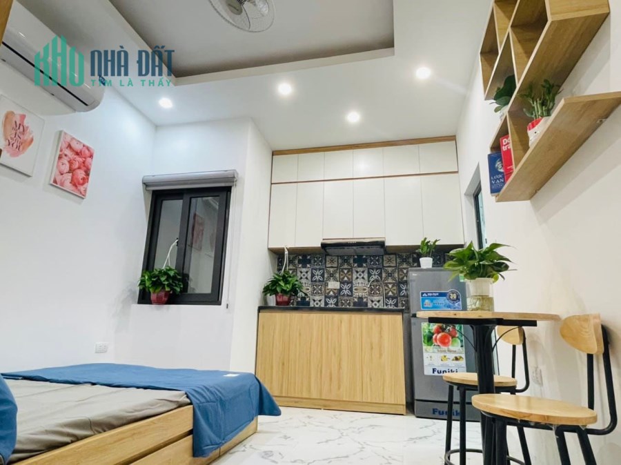 Bán nhà Trung tâm Cầu Giấy, 40m2, 5 tầng ở ngay giá LH
