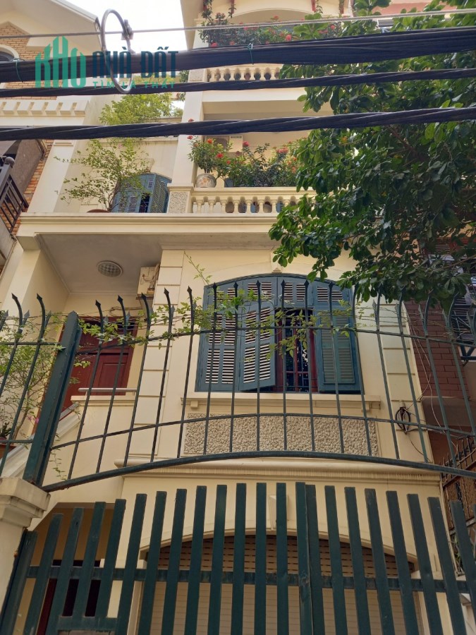 CẦN BÁN GẤP BIỆT THỰ SONG LẬP RẤT VÍP TẠI LÀNG VIỆT KIỀU CHÂU ÂU 150M2. 3 TẦNG, MT 10M CHỈ 22TY.