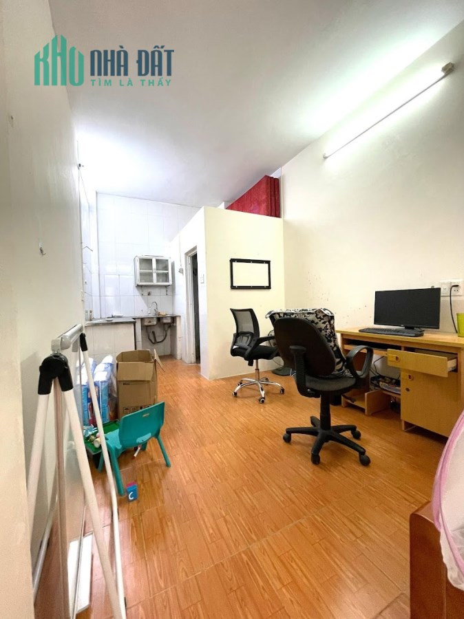 Bán nhà Hà Trì - phố Bà Triệu,diện tích rộng đi lại thuận lợi, DT;58m2*3 tầng, giá 3.5 tỷ.