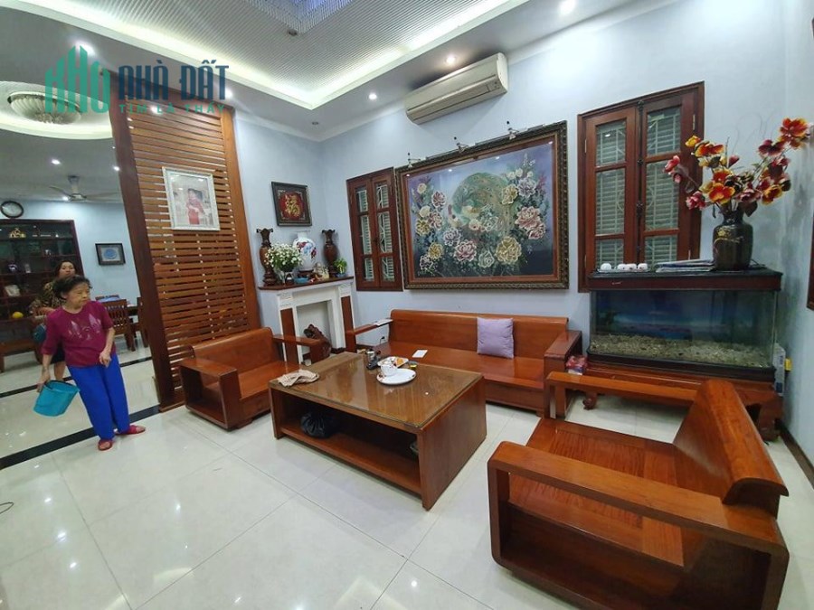 Bán Biệt thự sân vườn THÁI HÀ ĐỐNG ĐA Gara 7 Chỗ 90m2, Mt 5M, Giá 13.9 Tỷ.