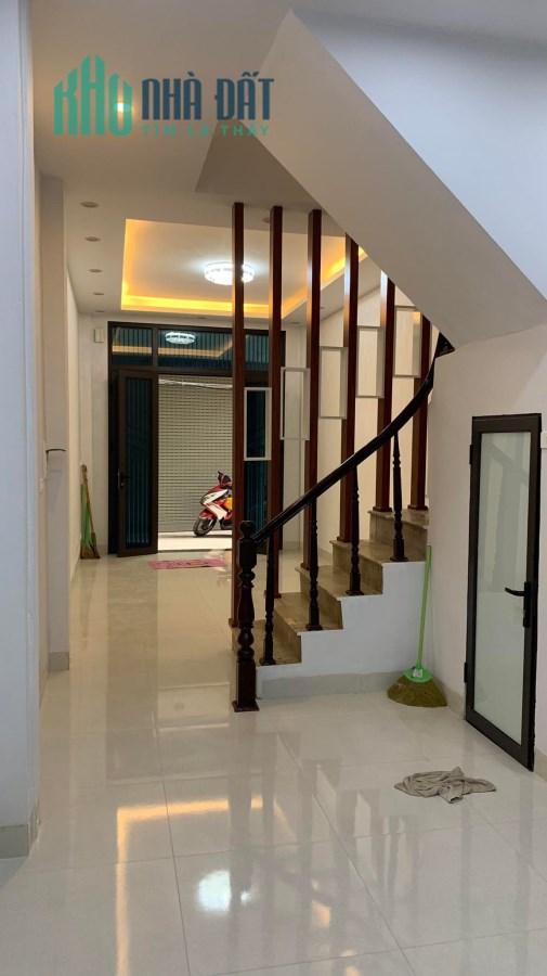 Sốc!Bán nhà phân lô ngõ 165 Cầu Giấy, 40m2 x 4T, 2 mặt thoáng giá 4.1 tỷ 0969693855.