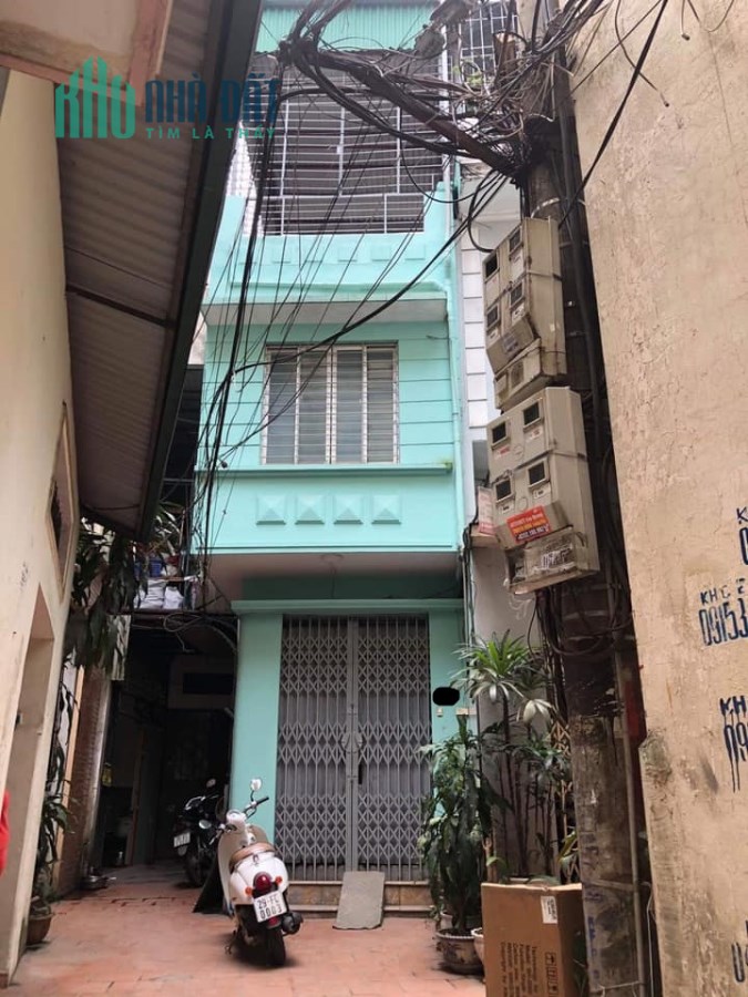 Cần bán nhà ngõ 325 Kim Ngưu giá 2,7 tỷ, 37mx3 tầng, Oto cách 5m